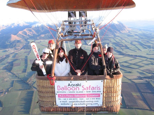 Head of Race Paul Marks (left) takes off in a balloon for a test-run ahead of the Australia New Zealand World Continental Cup